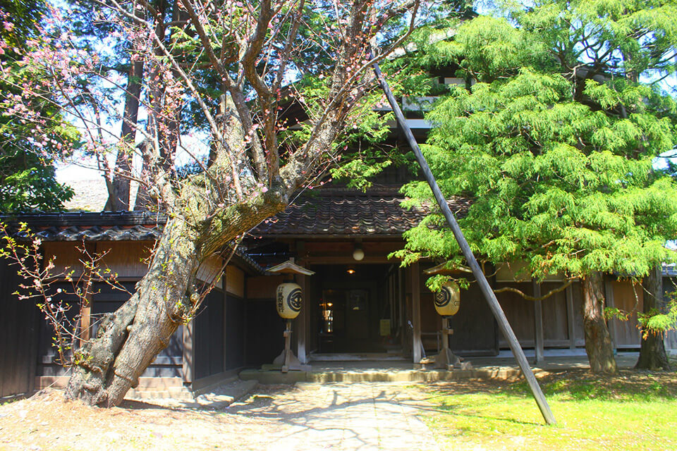 Former Kazama House “Shindo” is a base of the residence and business of Kozaemon