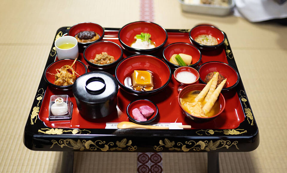 Shojin Ryori Vegetarian cuisine passed down by Haguro’s itinerant mountain monks.